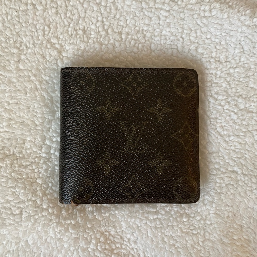 🎉SOLD🎉100% Authentic Louis Vuitton Monogram